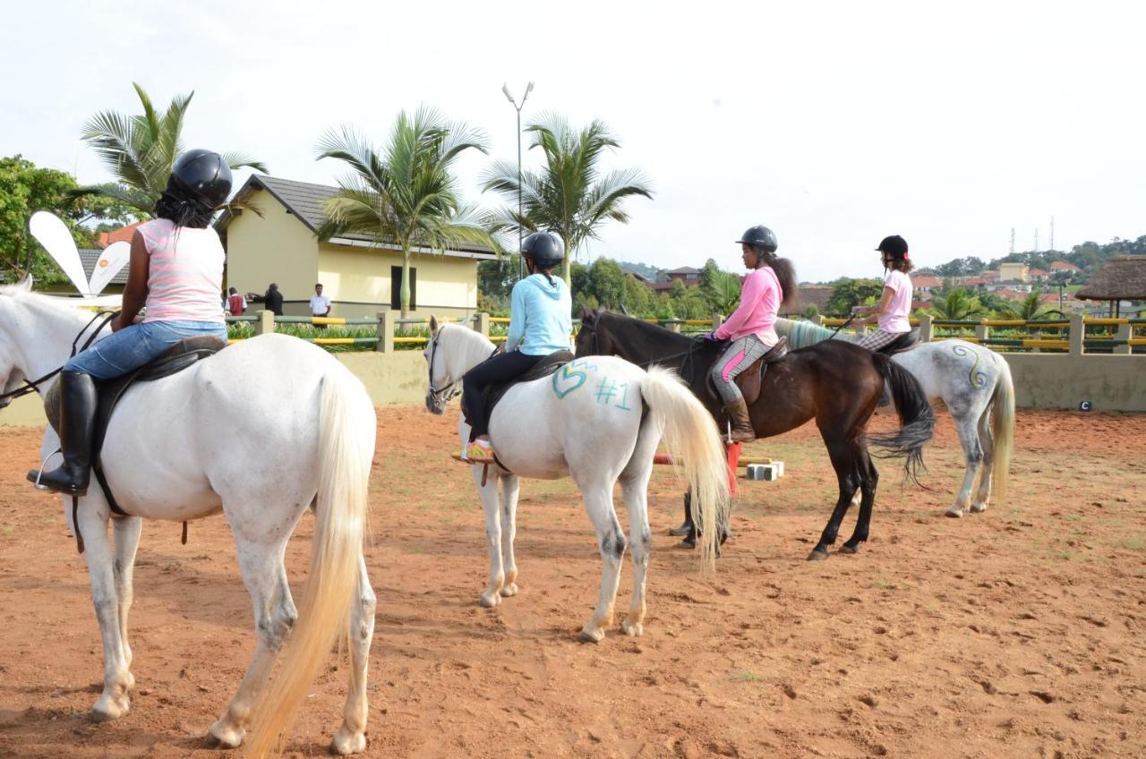 Munyonyo Commonwealth Resort Kampala Eksteriør bilde